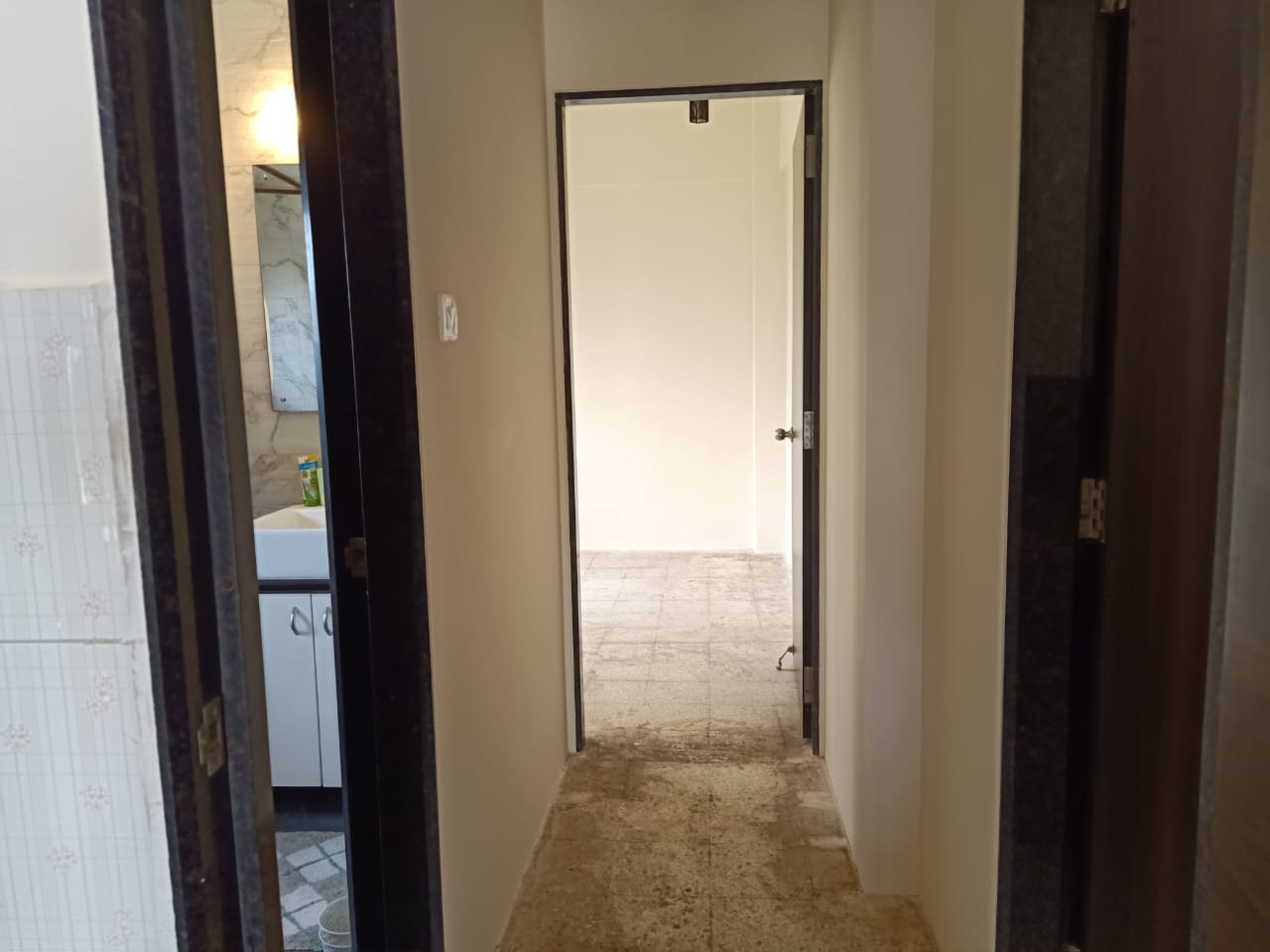 3 BHK Semi Furnished in Kamal Apartment , Andheri West